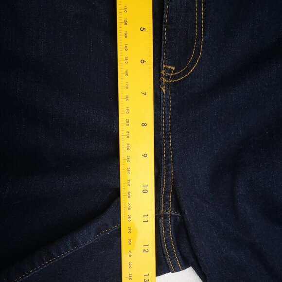 Torrid #feel the fit Ladies Size 16 Super Soft Dark Wash Crop Jeggings - Picture 12 of 13